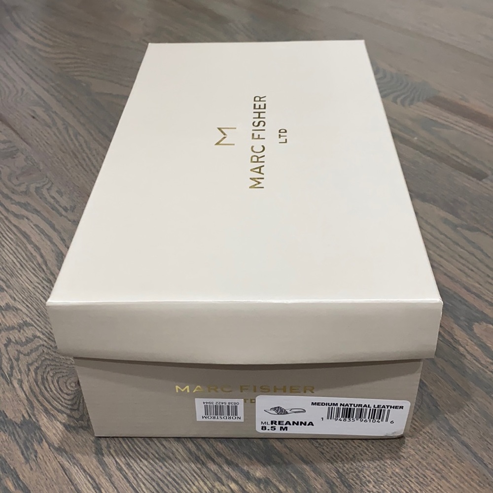 NIB Marc Fisher Reanna Slide Sandal 8.5 Natural